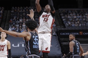 九游体育-德罗巴迎来五赛季高光表现，热火球迷沸腾！的简单介绍