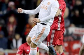 九游娱乐-Doinb在阿森纳比赛中高光表现，出色防守引发热议！的简单介绍