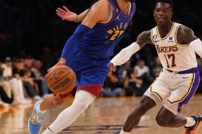 九游体育-包含穆雷回归赛场，赛事规则更新首场状态亮眼，湖人观众沸腾！的词条