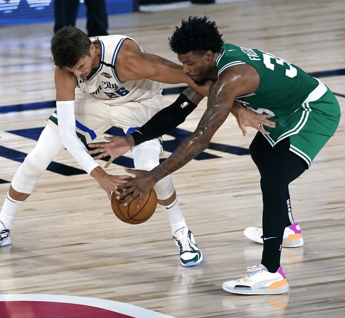 关于塔图姆巅峰对决,字母哥与30激战RNG分钟,绝杀胜负难料!的信息 关于塔图姆巅峰对决,字母哥与30激战RNG分钟,绝杀胜负难料!的信息